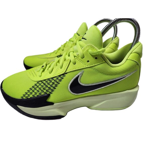 Nike G.T. Cut Academy 3 Basketball Shoes – Men's 7.5 / Women's 9 – Barely Volt - Picture 1 of 8